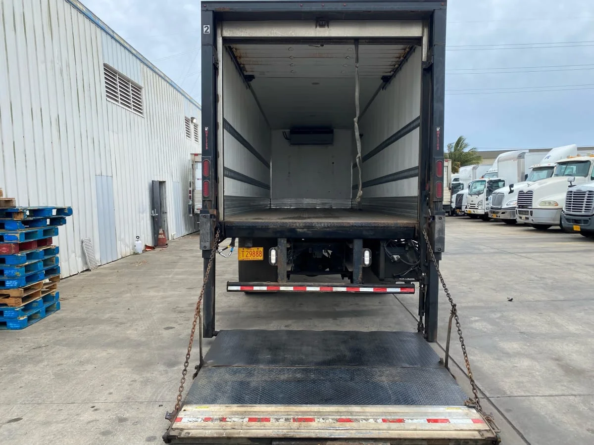 2017 Freightliner M2 106 in Kapolei, HI — photo 9