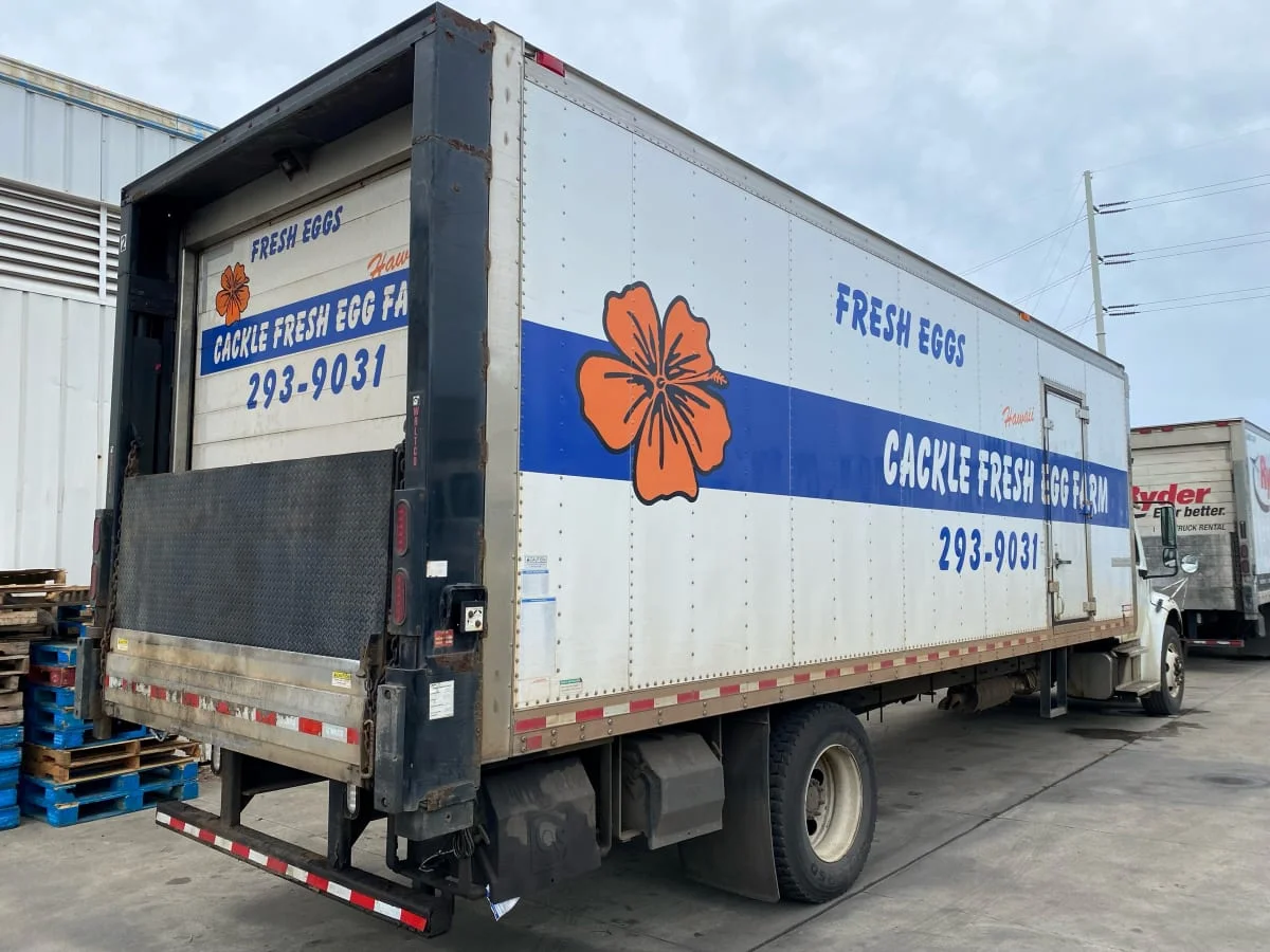 2017 Freightliner M2 106 in Kapolei, HI — photo 6