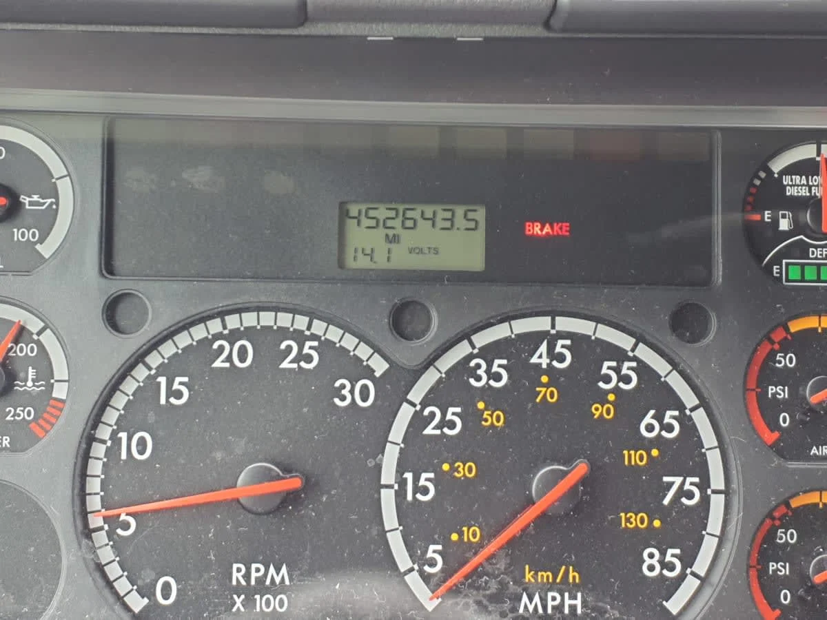 2016 Freightliner Cascadia in Wayland, MI — photo 10