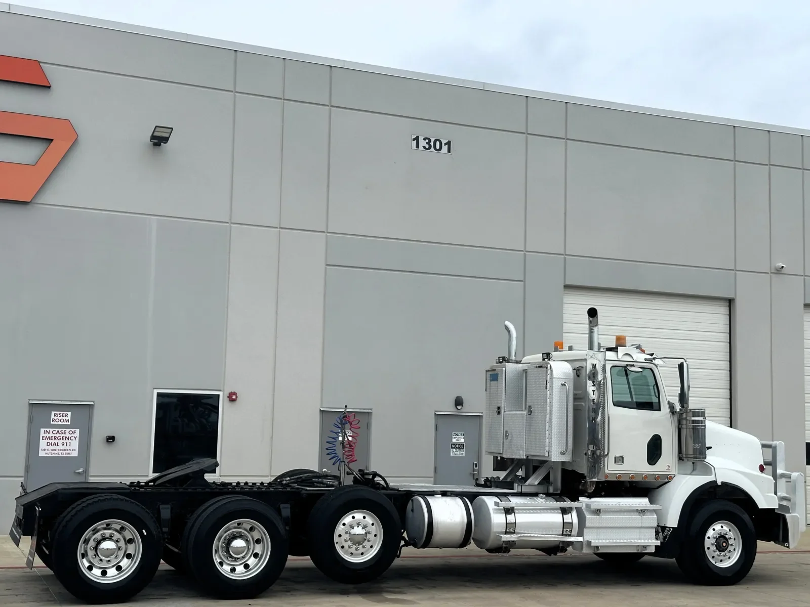 2012 Western Star 4900 in Hutchins, TX — photo 5