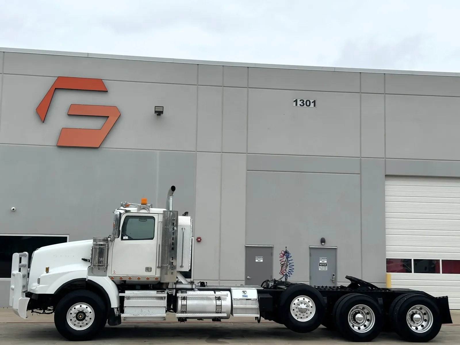 2012 Western Star 4900 in Hutchins, TX — photo 4