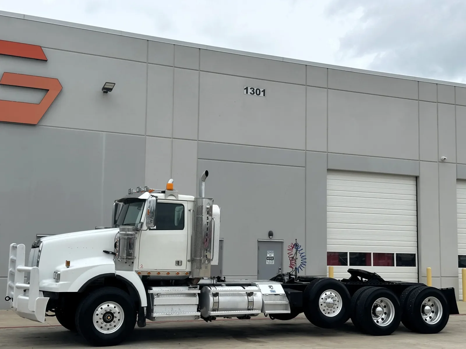 2012 Western Star 4900 in Hutchins, TX — photo 2