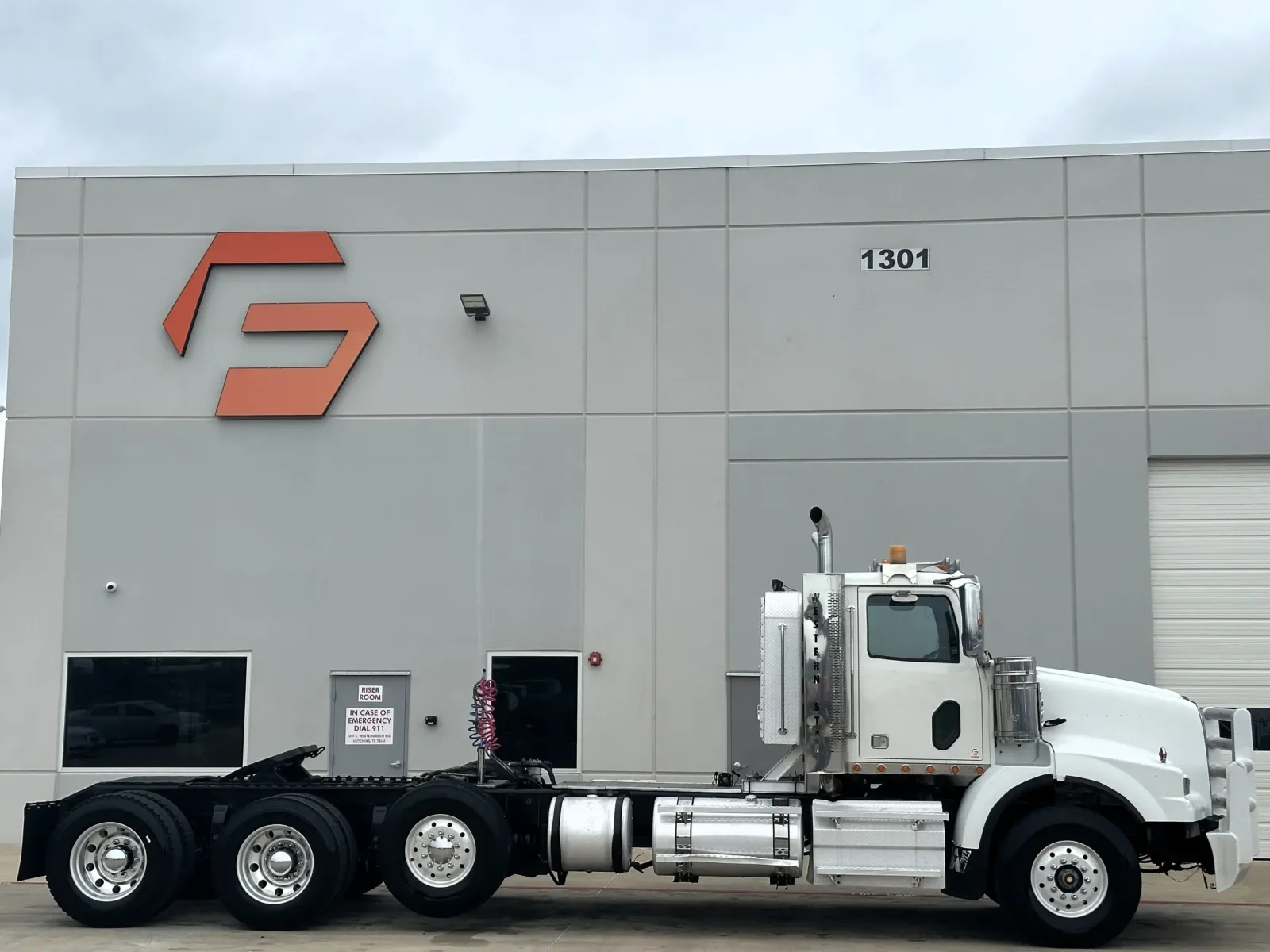 2012 Western Star 4900 in Hutchins, TX — photo 3