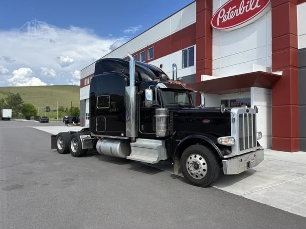 2022 Peterbilt 389 in Missoula, MT — photo 5