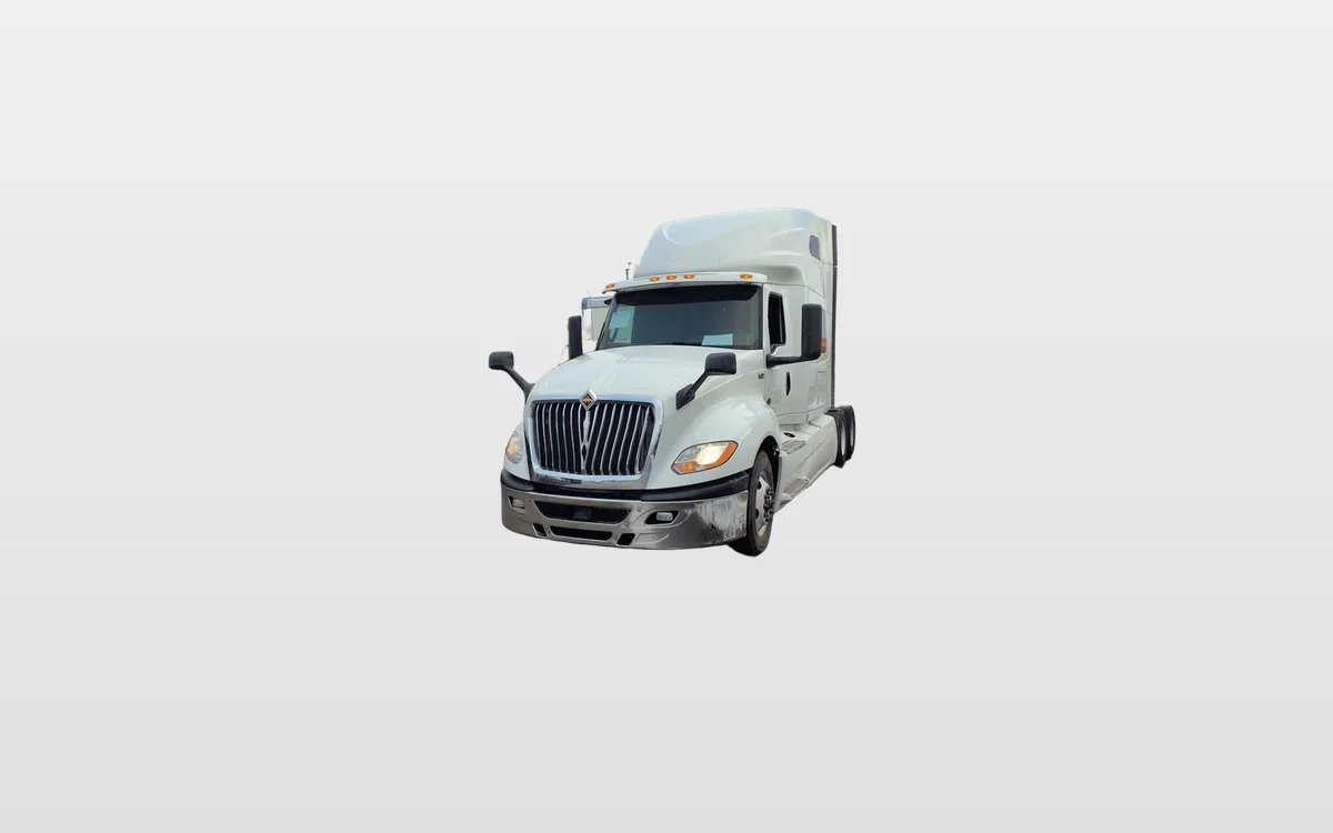 2020 International LT - image 1