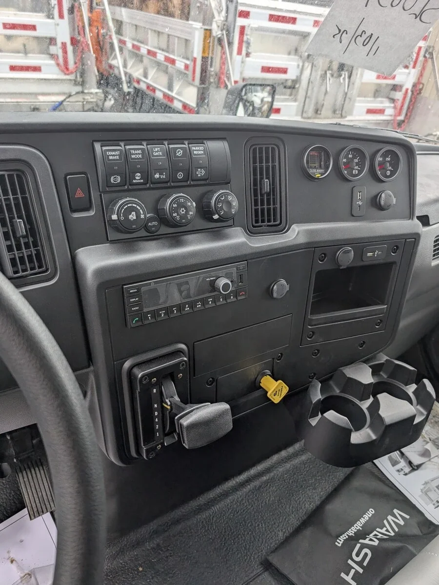 2025 International MV - image 9