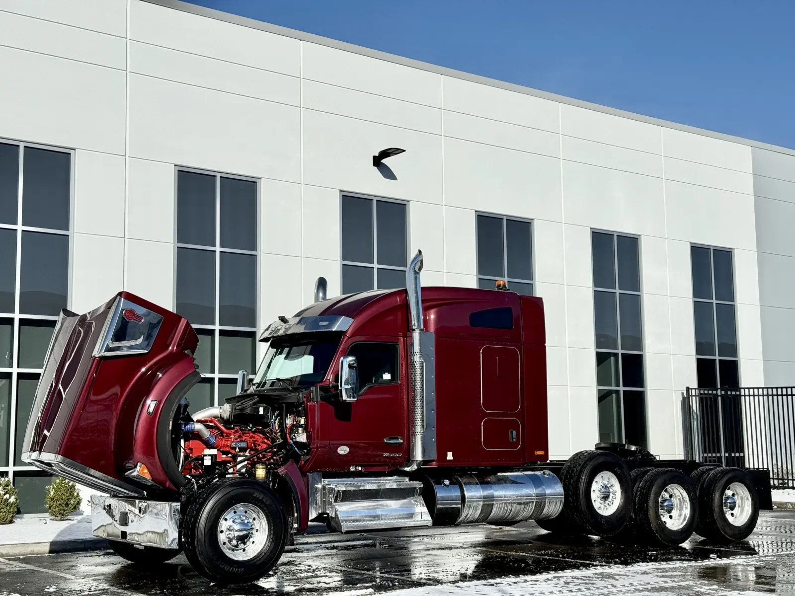 2024 Kenworth W990 - image 10