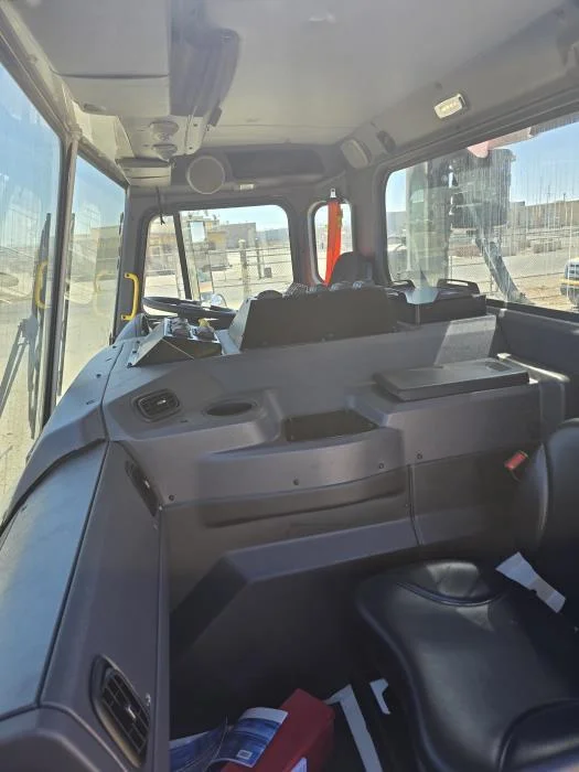 2026 Peterbilt 520 in Houston, TX — photo 10