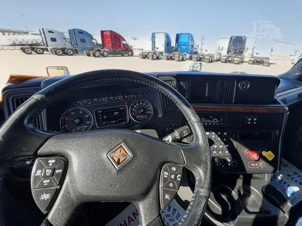 2023 International LT in Location: Springfield, OH — photo 12