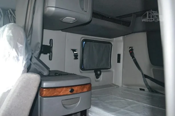 2023 International LT in Location: Springfield, OH — photo 9