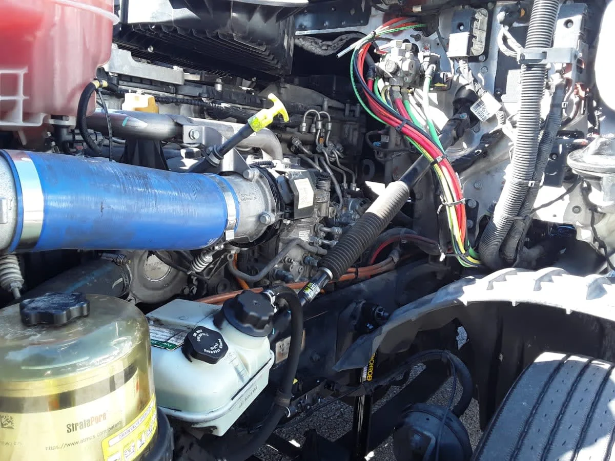 2021 Freightliner Cascadia - image 8