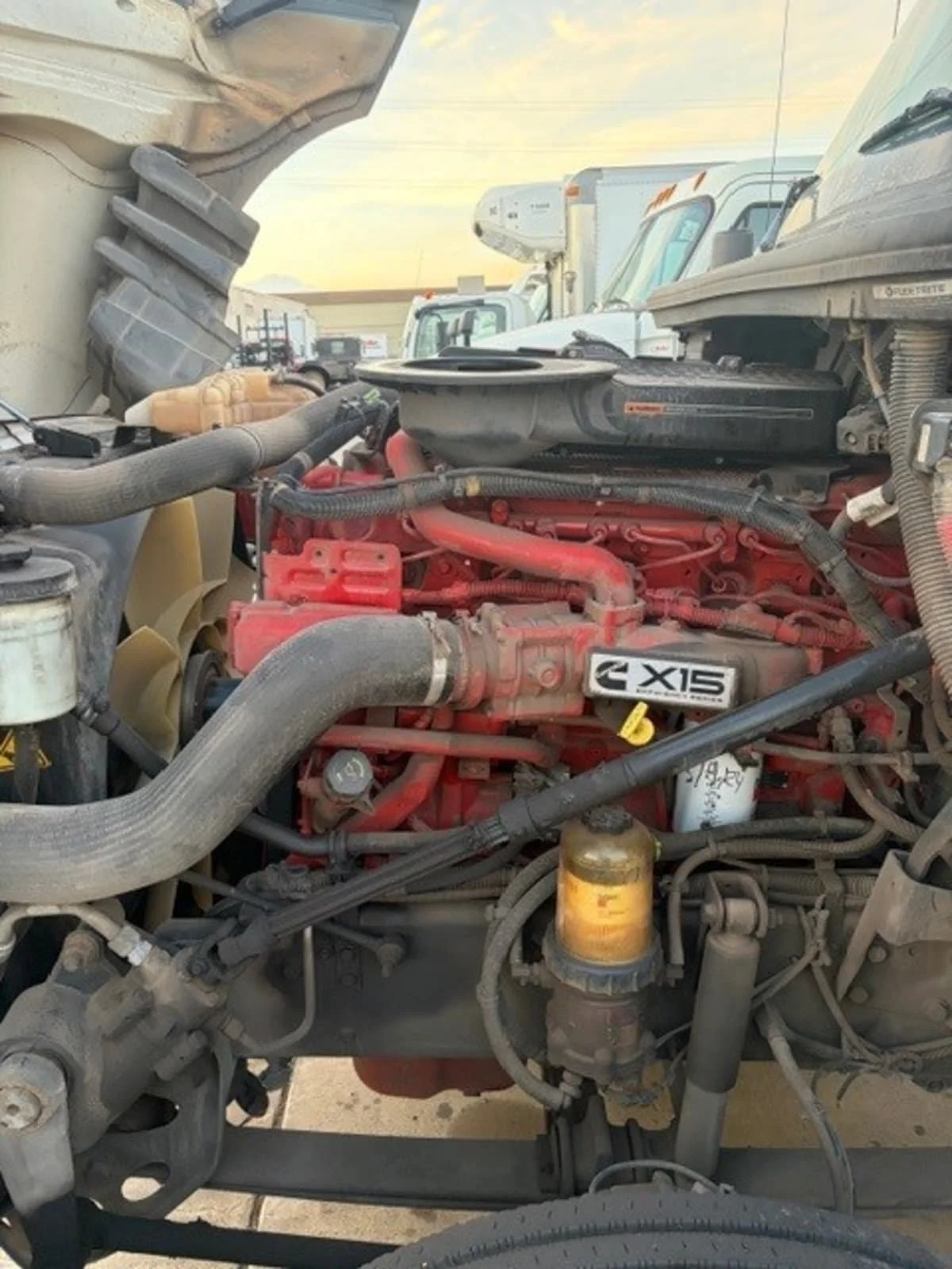 2019 International LT in Kapolei, HI — photo 8