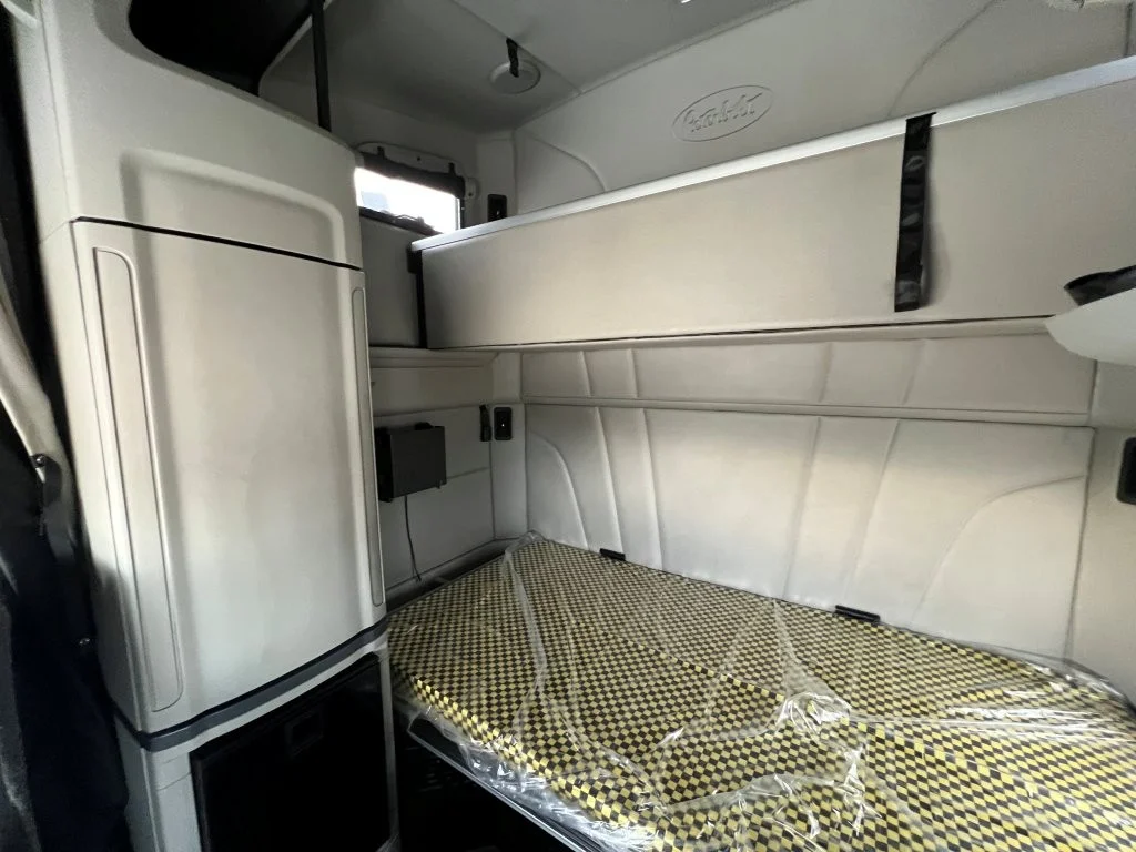 2021 Peterbilt 579 - image 13