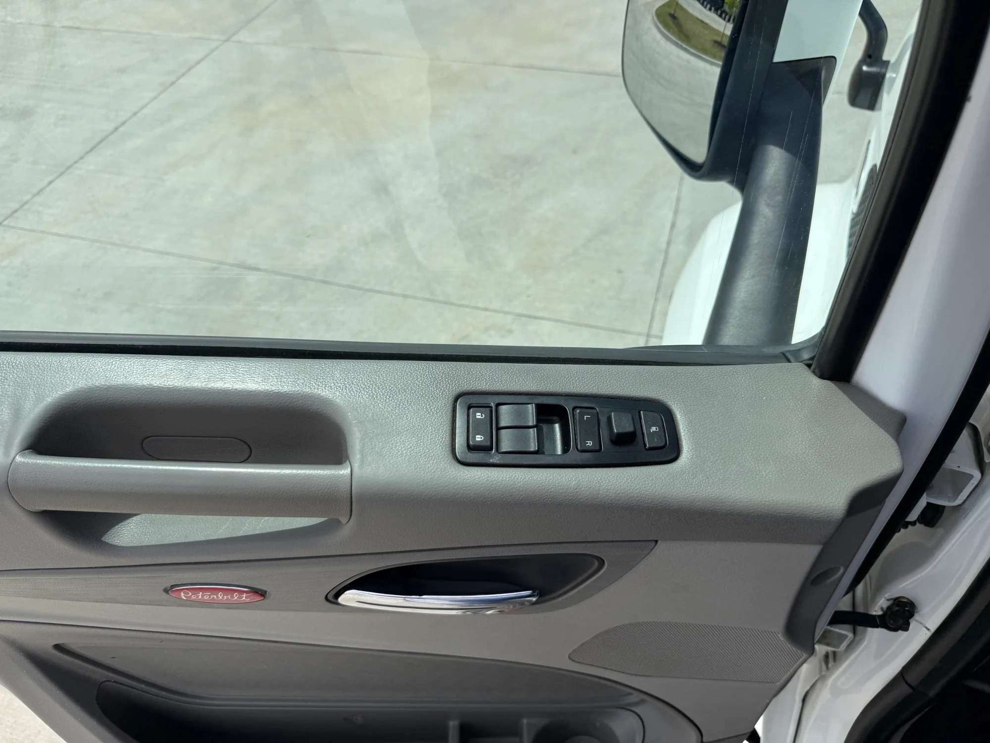 2021 Peterbilt 579 in Lowell, AR — photo 10