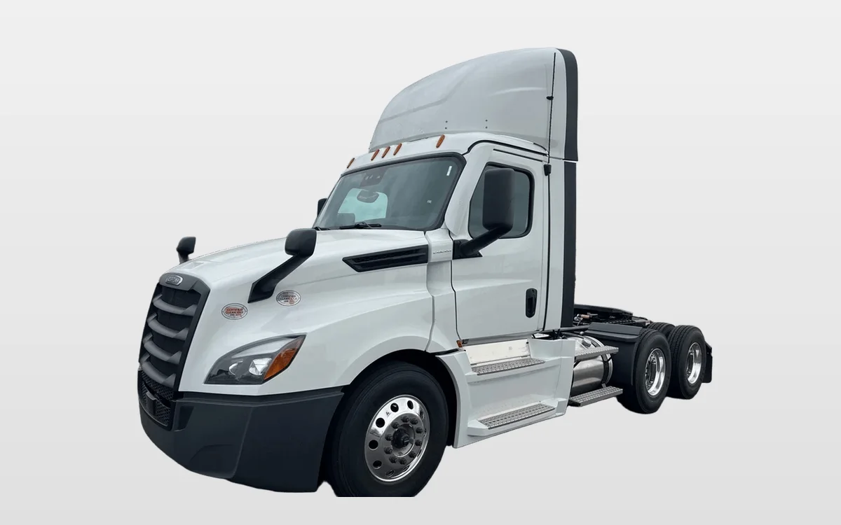 2027 Freightliner Cascadia - image 1