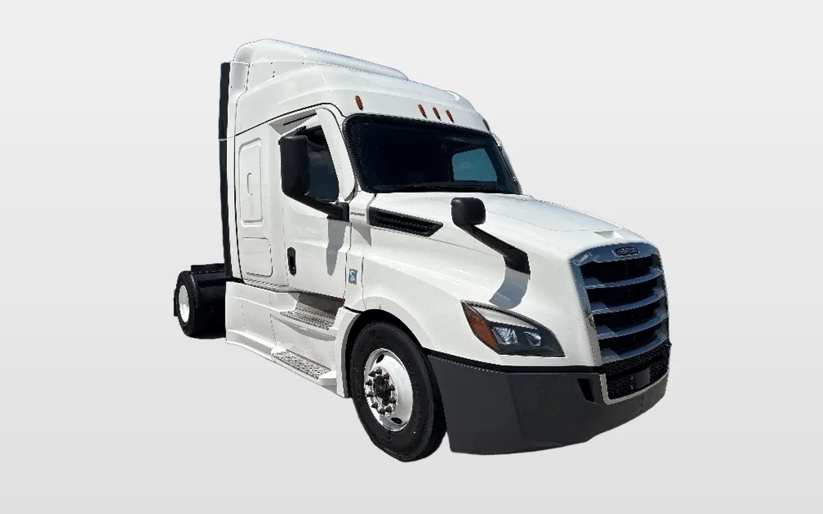 2020 Freightliner Cascadia - image 1
