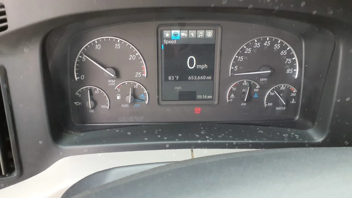 2021 Freightliner Cascadia in Bolingbrook, IL — photo 10