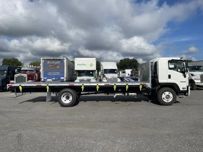 2026 Isuzu FTR — photo 5