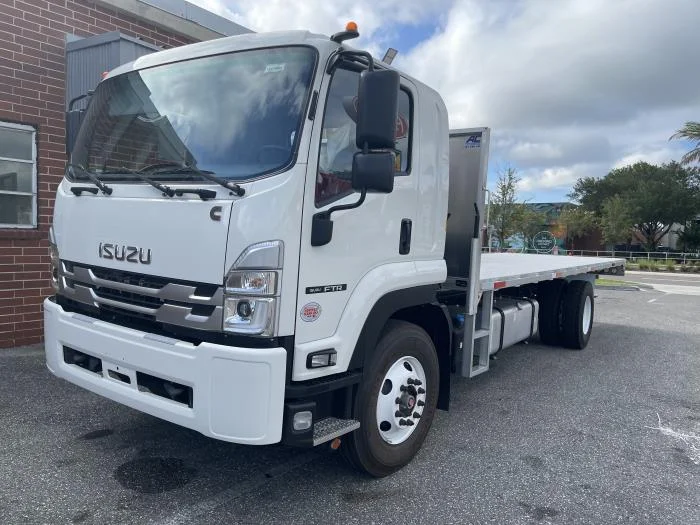 2026 Isuzu FTR — photo 2