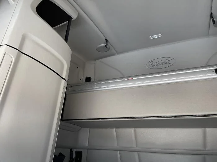 2022 Peterbilt 579 - image 24