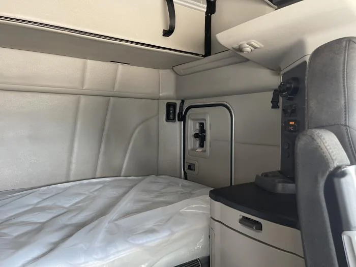 2022 Peterbilt 579 - image 20