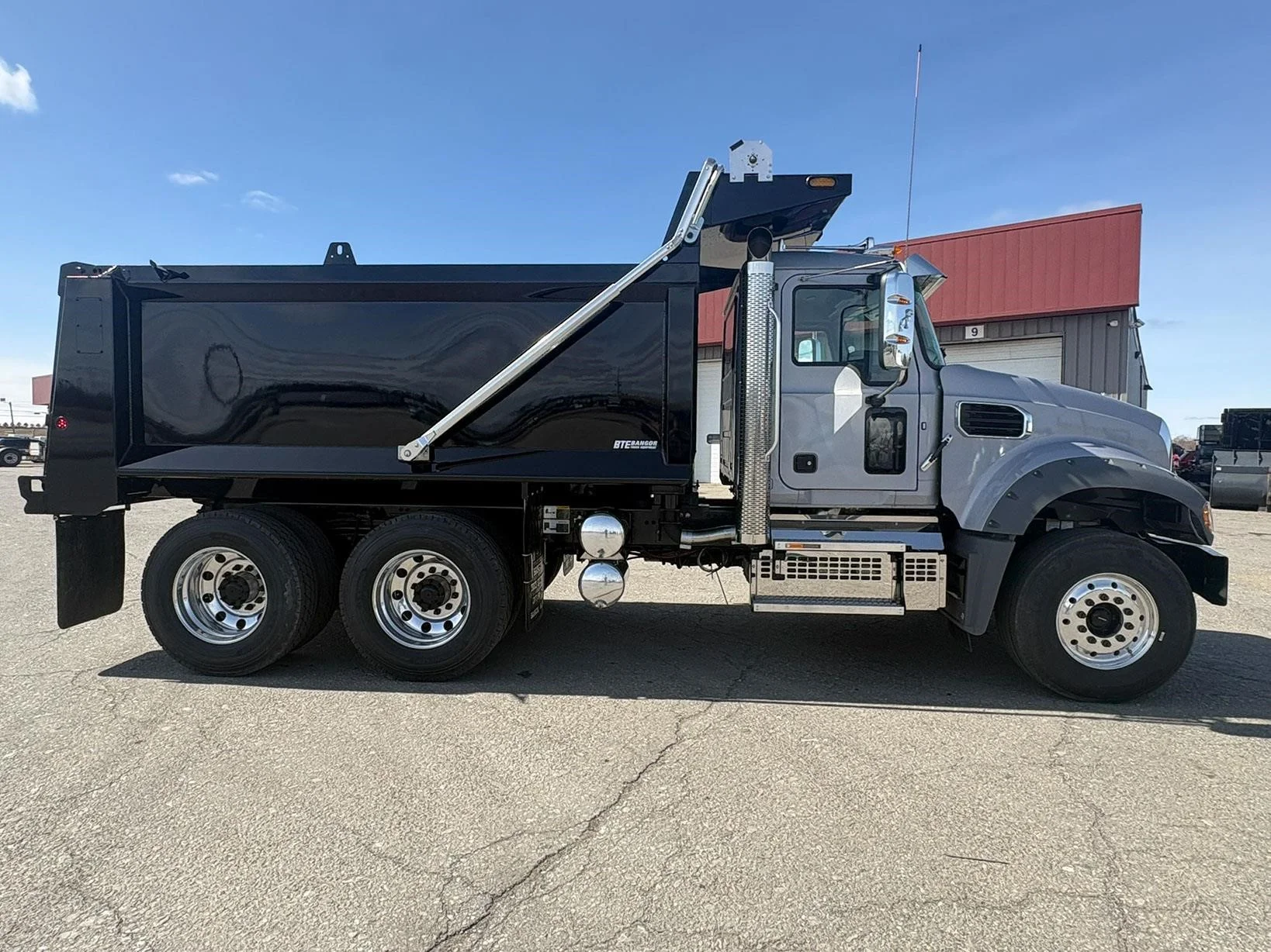 2026 Mack Granite in Hermon, ME — photo 3