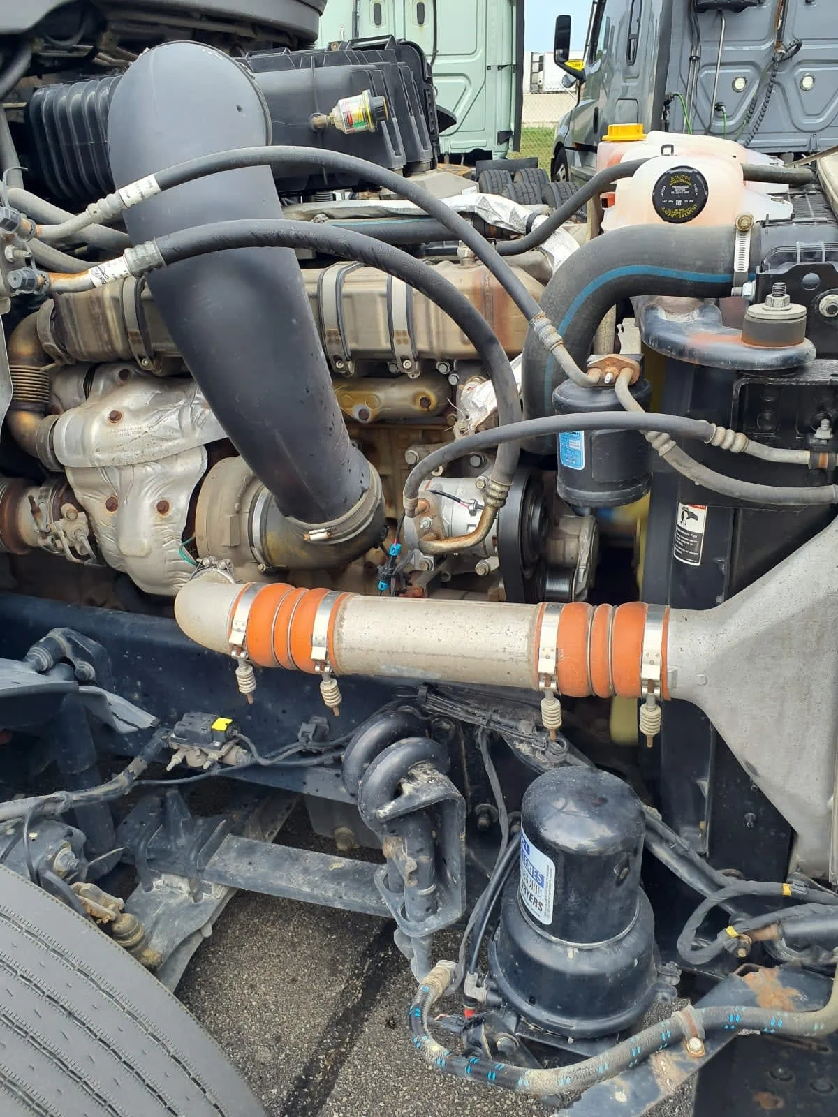 2020 Freightliner Cascadia in Oak Creek, WI — photo 17
