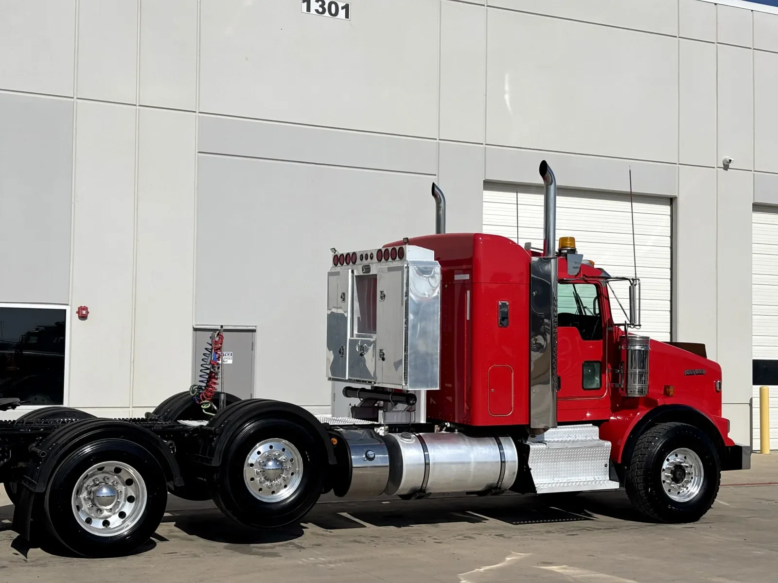 2016 Kenworth T800 in Hutchins, TX — photo 7