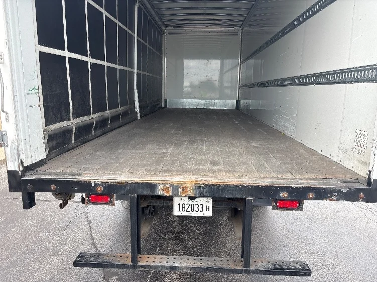 2021 Freightliner eM2 in Chicago (Melrose Park), IL — photo 9