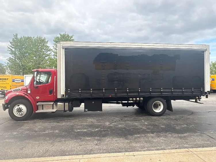 2021 Freightliner eM2 in Chicago (Melrose Park), IL — photo 4