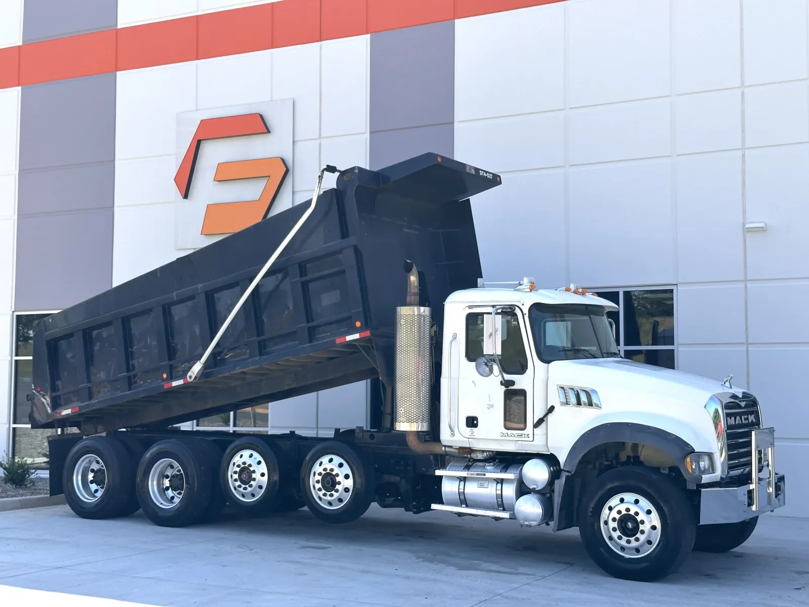 2008 Mack Granite