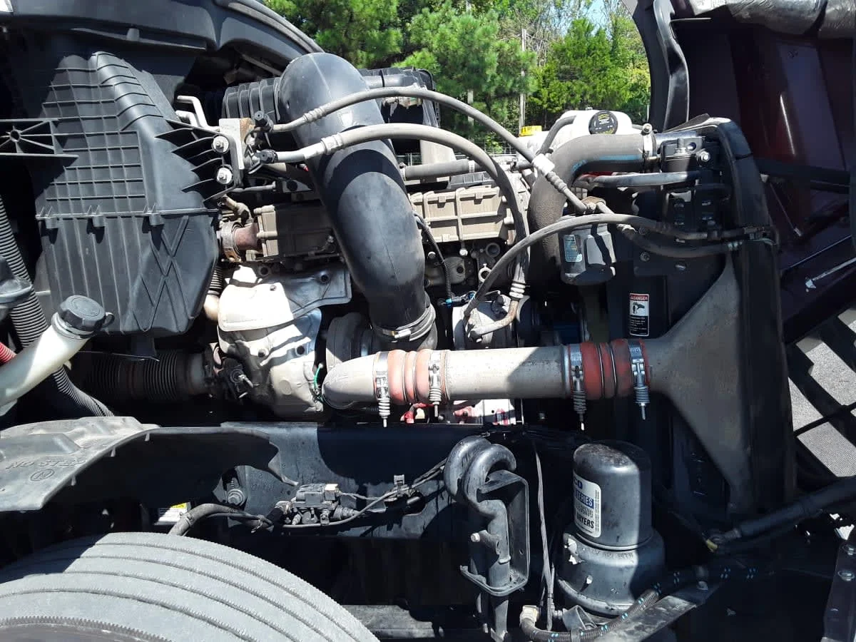 2021 Freightliner Cascadia in Charlotte, NC — photo 10