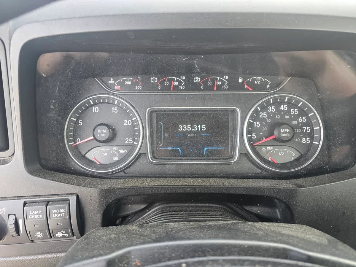 2019 International RH - image 10