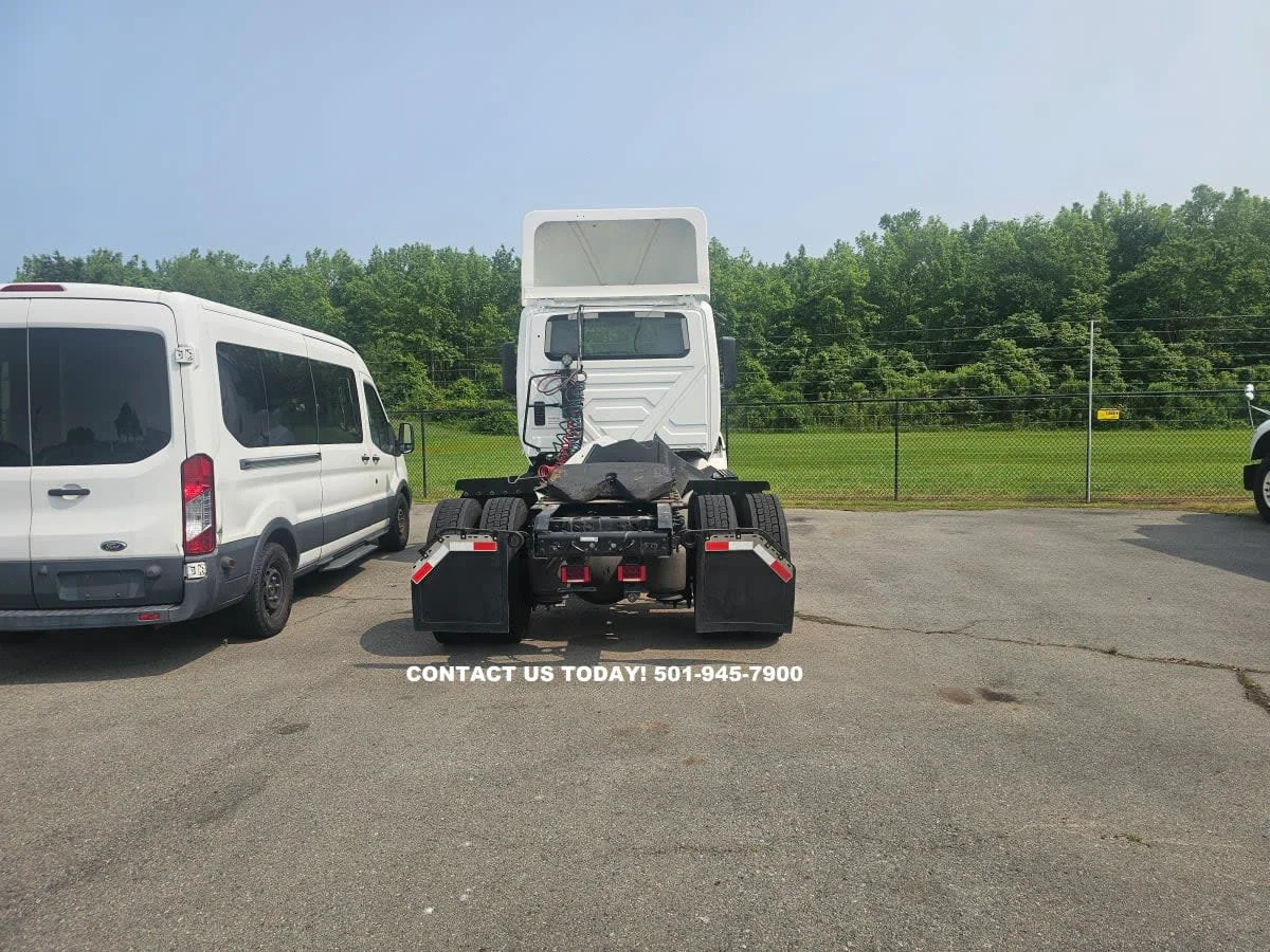 2019 International RH - image 5