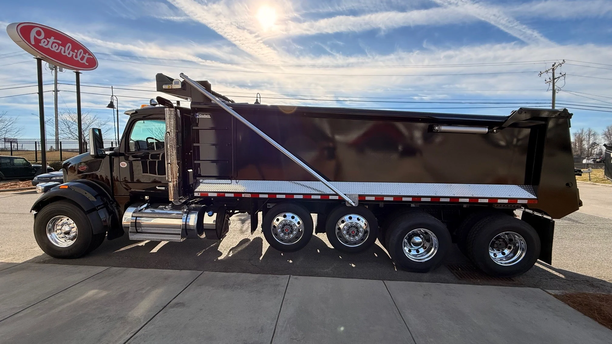2026 Peterbilt 567 in Raleigh, NC — photo 2