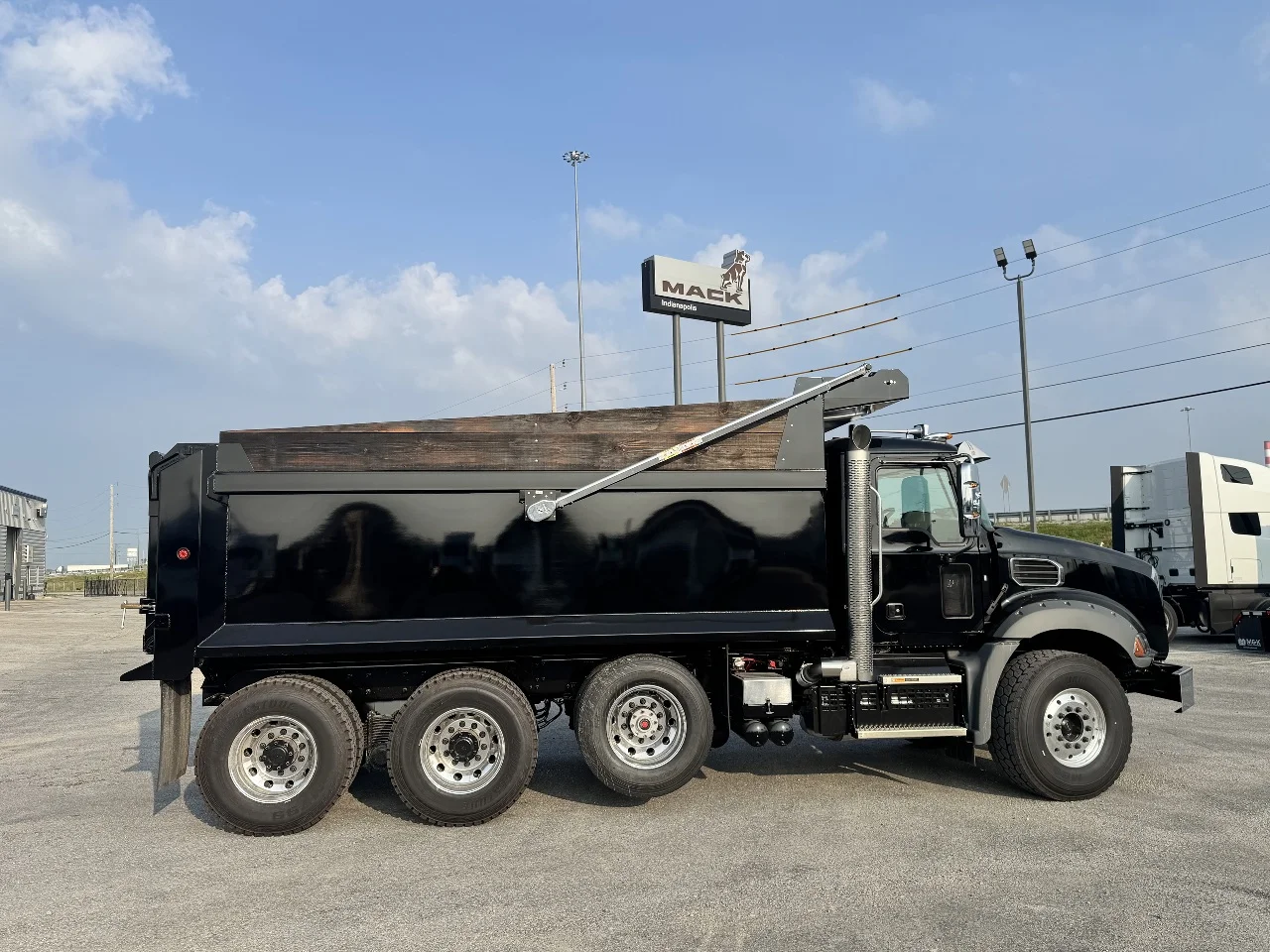 2027 Mack in Indianapolis, IN — photo 13
