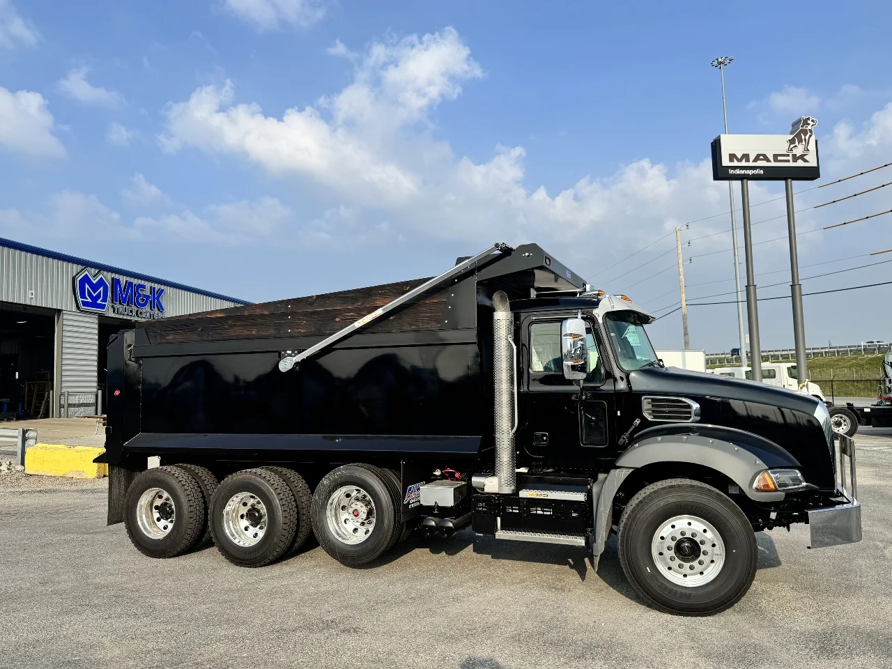 2027 Mack in Indianapolis, IN — photo 12