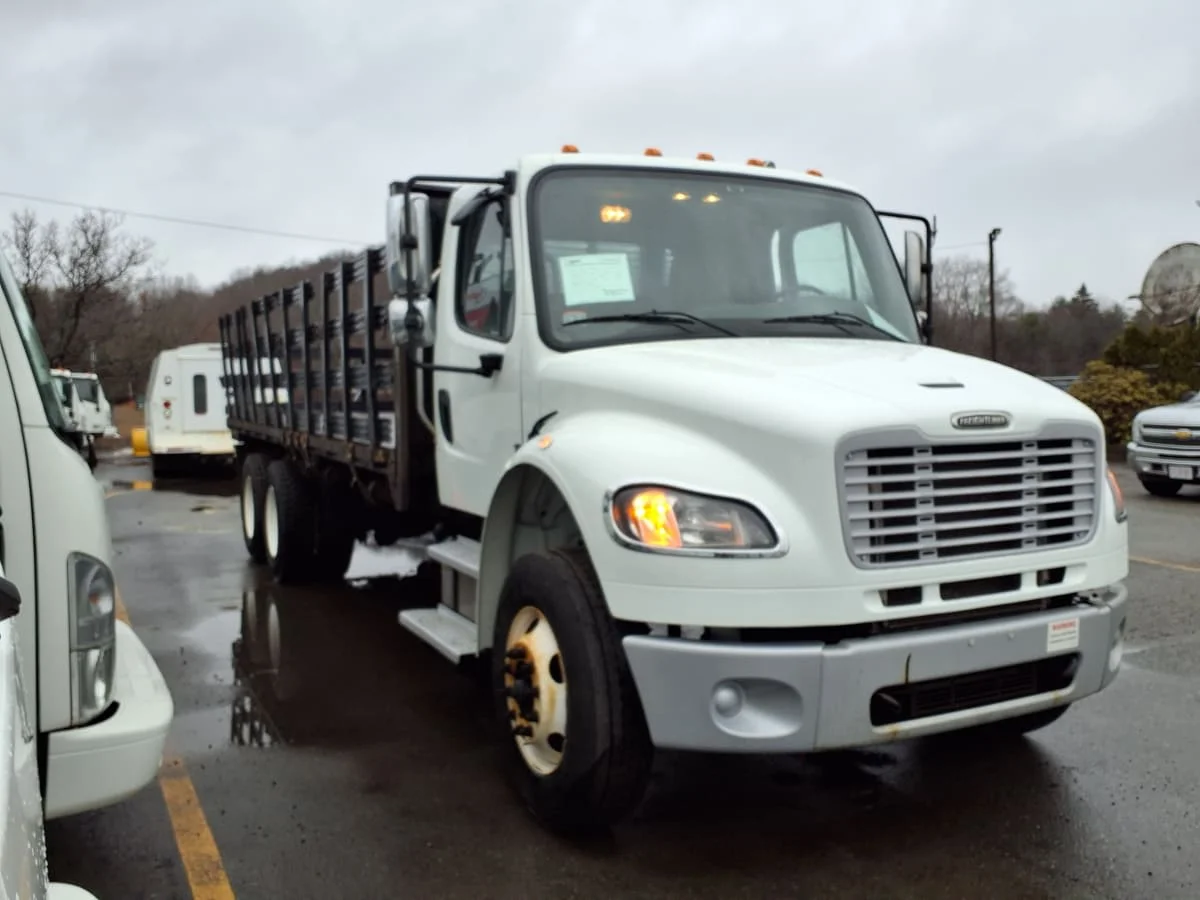 2019 Freightliner M2 106 in Salisbury, MA — photo 3
