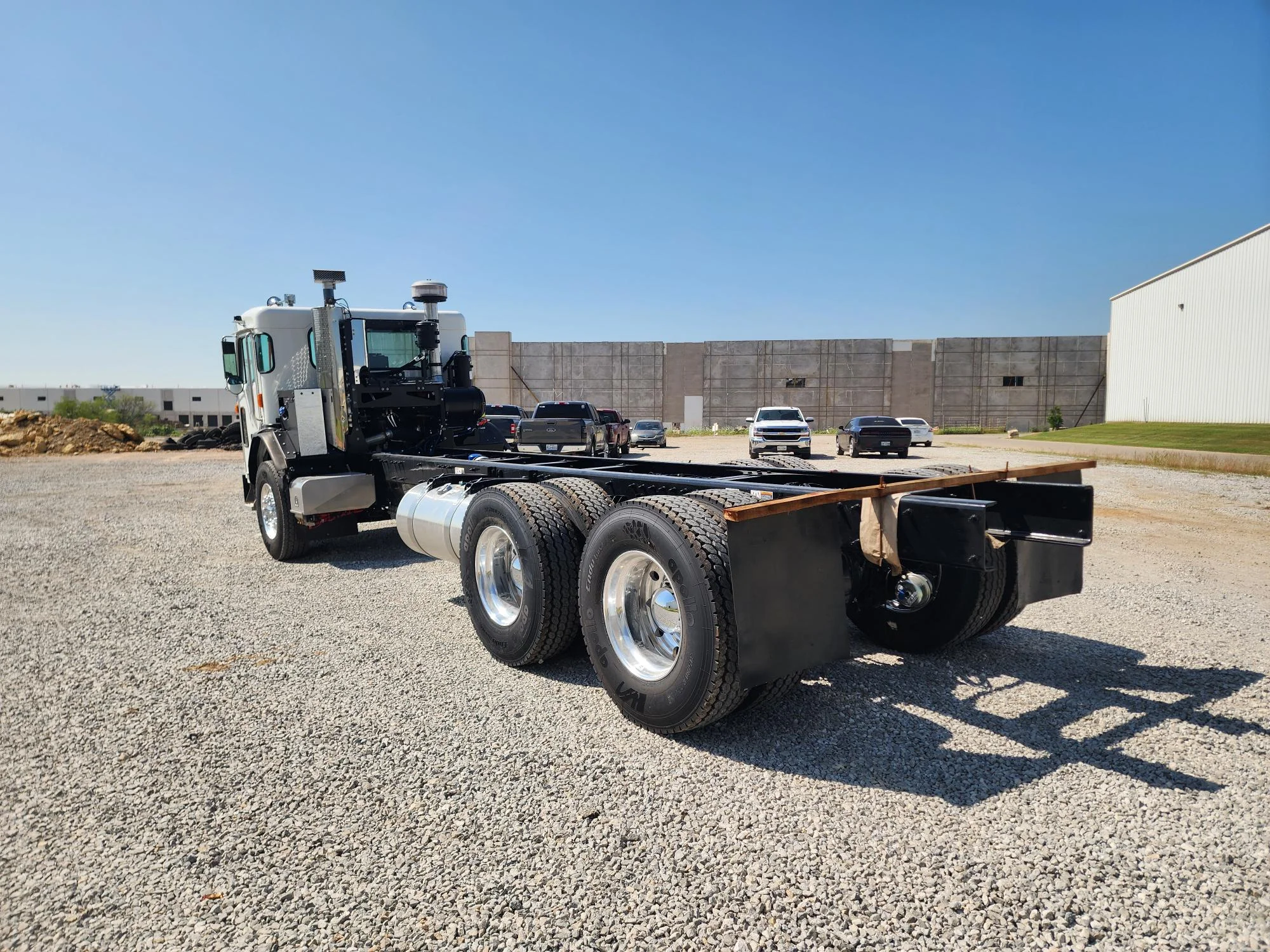 2025 Peterbilt 520 in Fort Payne, AL — photo 3