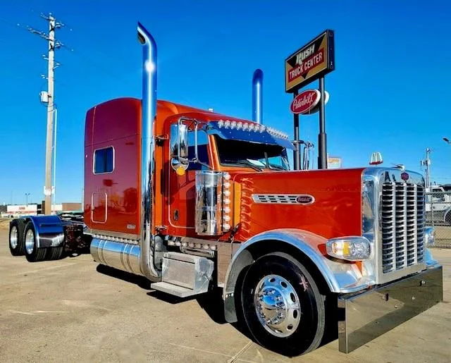 2022 Peterbilt 389 - image 8
