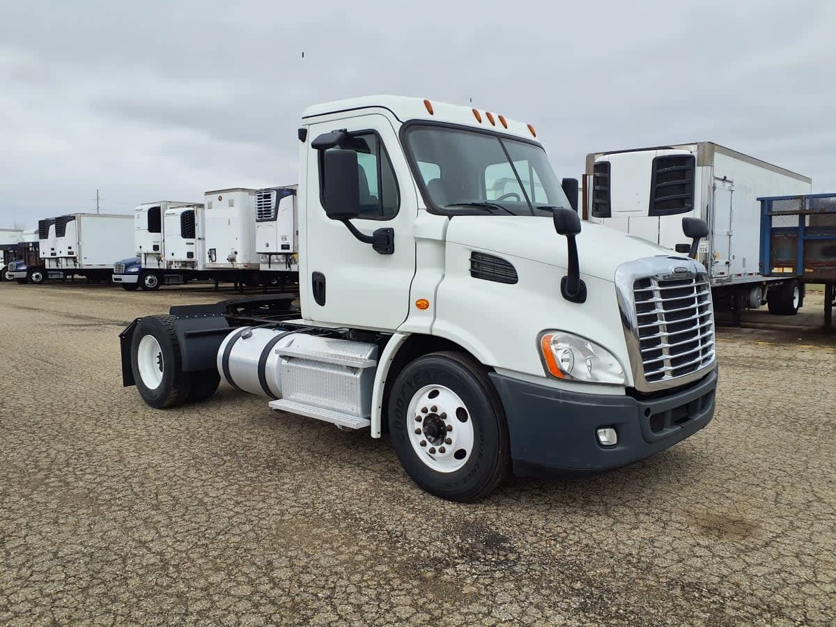2019 Freightliner Cascadia in Wayland, MI — photo 3