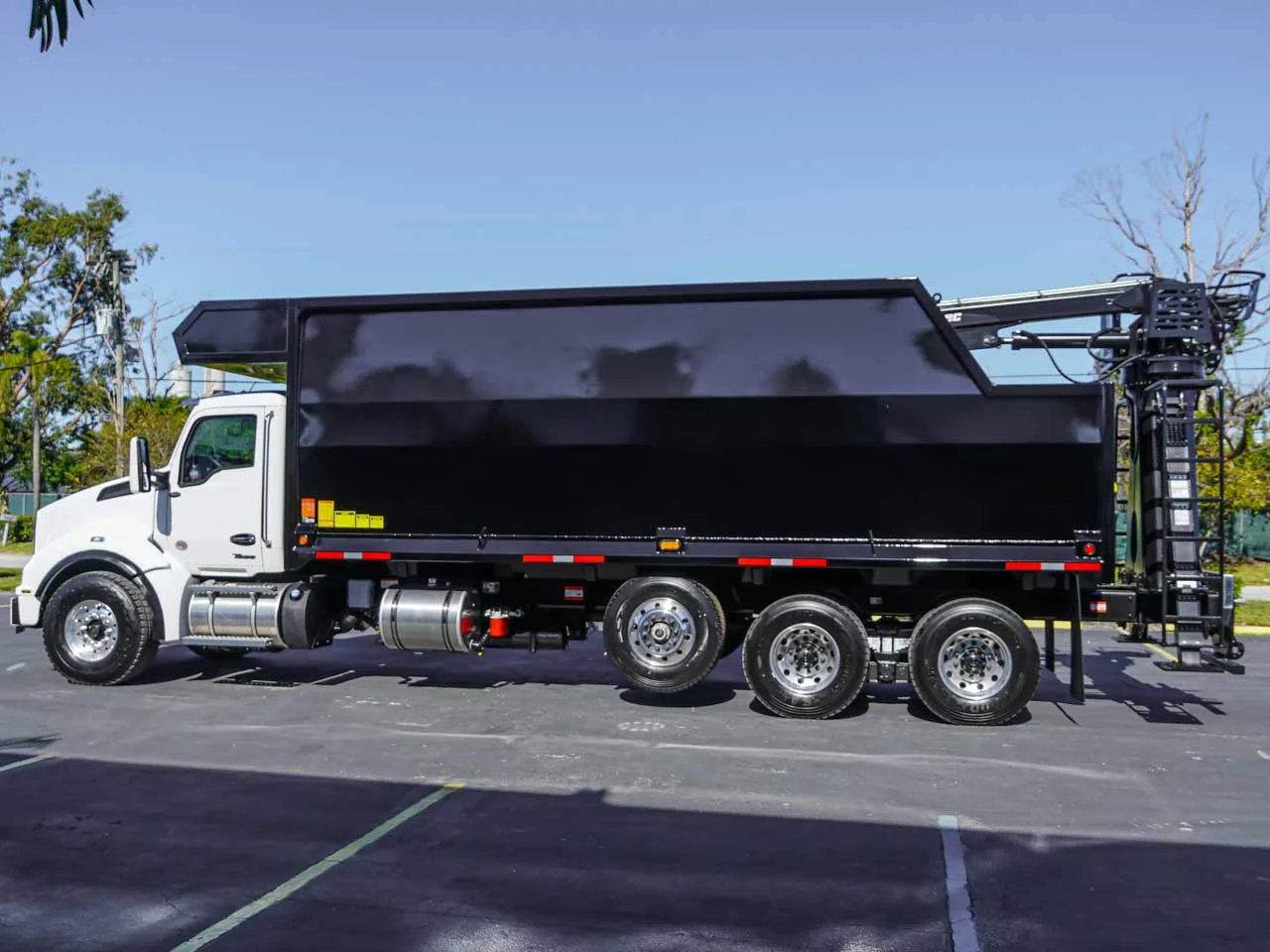 2025 Kenworth T880 — photo 6