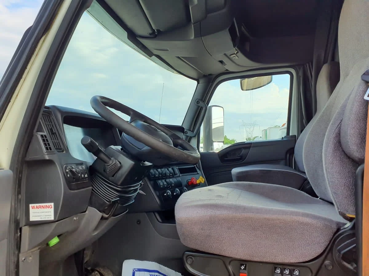 2020 International LT in Indianapolis, IN — photo 7