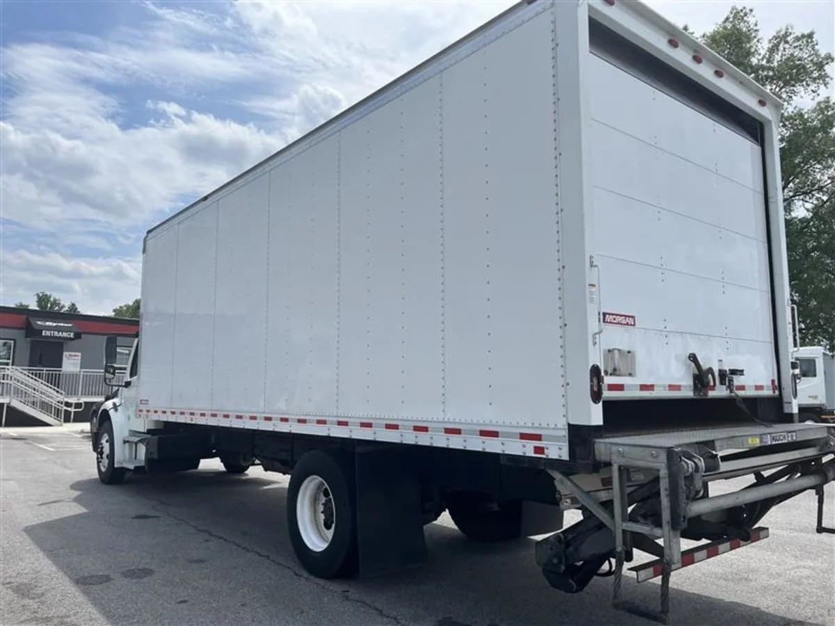 2020 Freightliner M2 106 in Beltsville, MD — photo 6