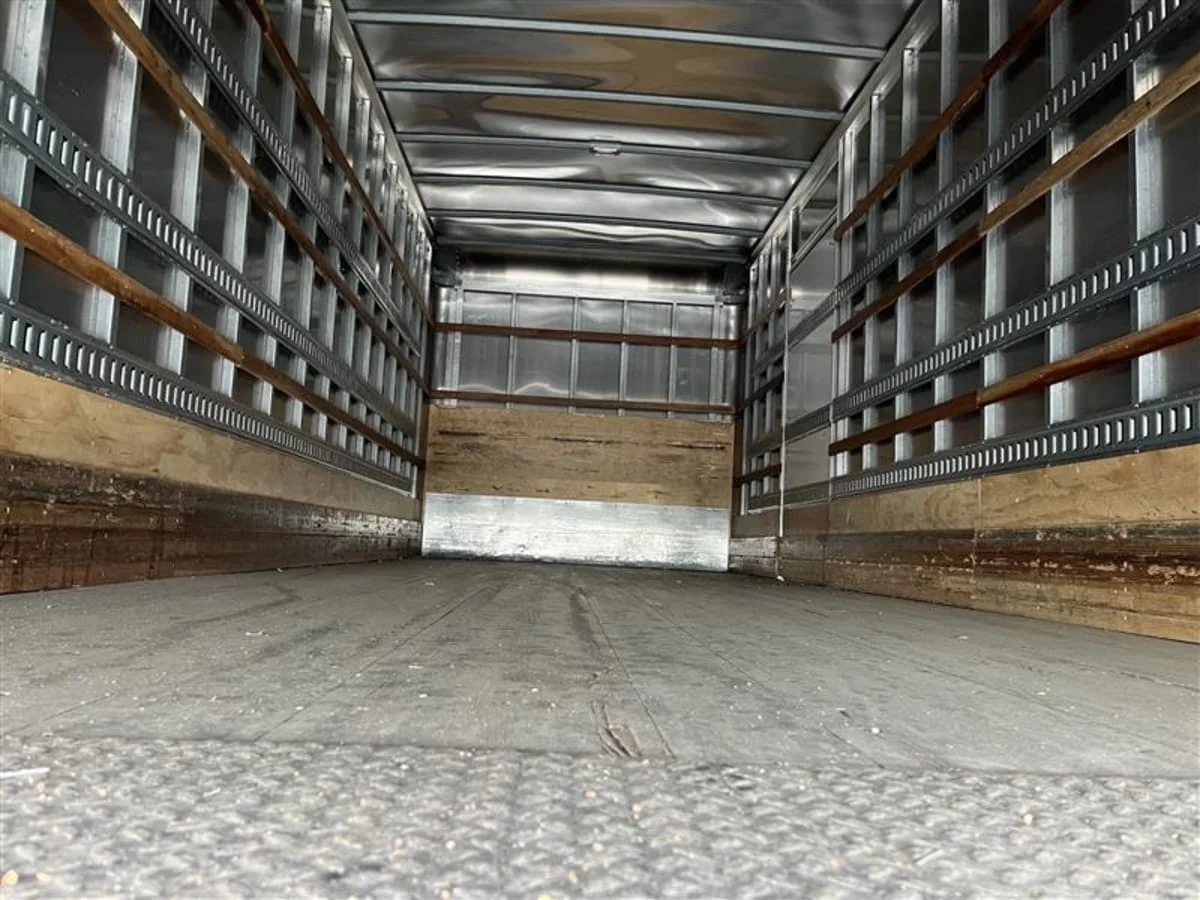 2020 Freightliner M2 106 in Beltsville, MD — photo 8
