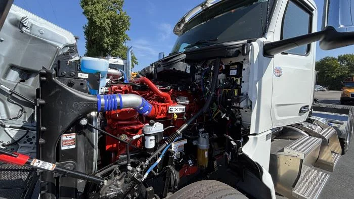 2027 Peterbilt 567 — photo 13