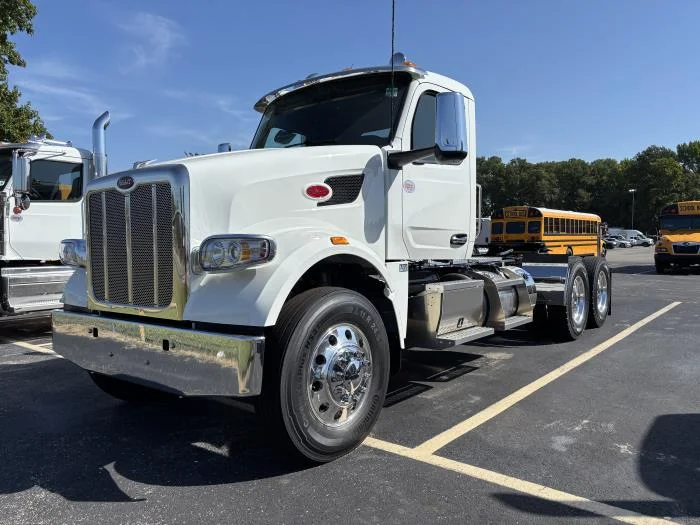 2027 Peterbilt 567 — photo 3