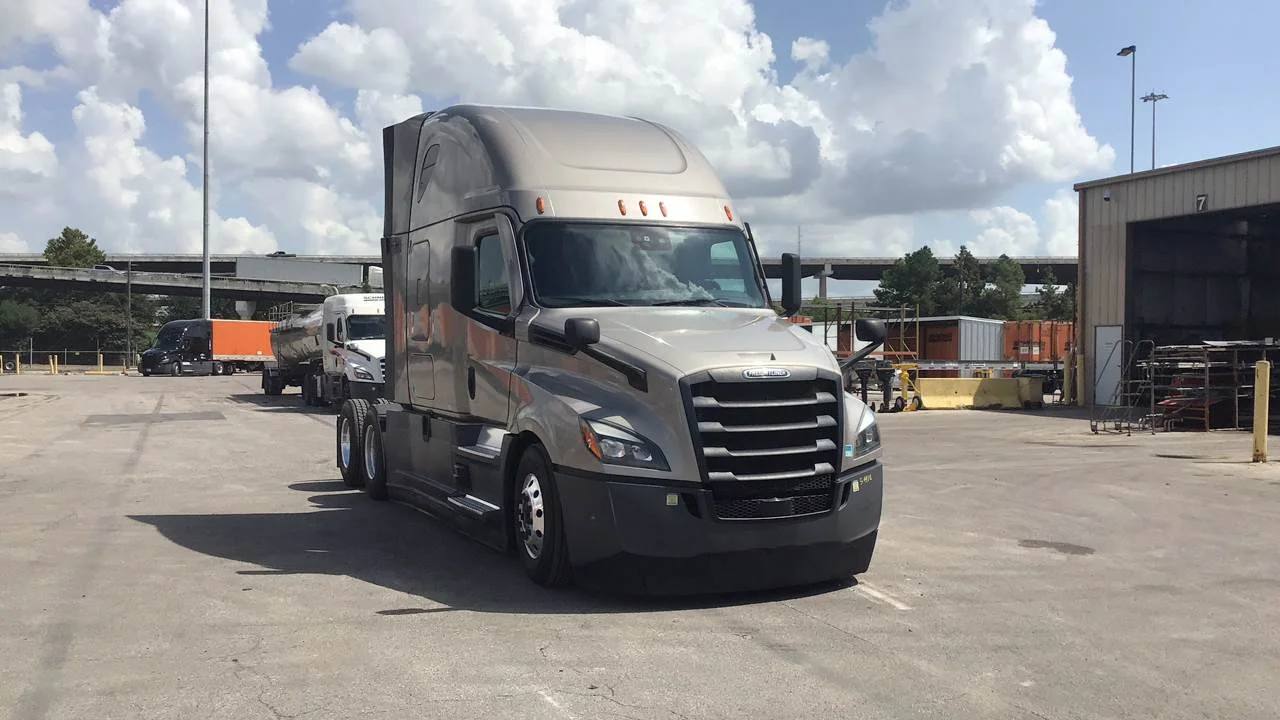 2023 Freightliner Cascadia in Houston, TX