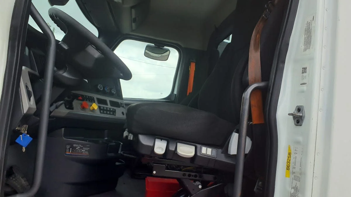 2019 Freightliner Cascadia in Birmingham, AL — photo 7