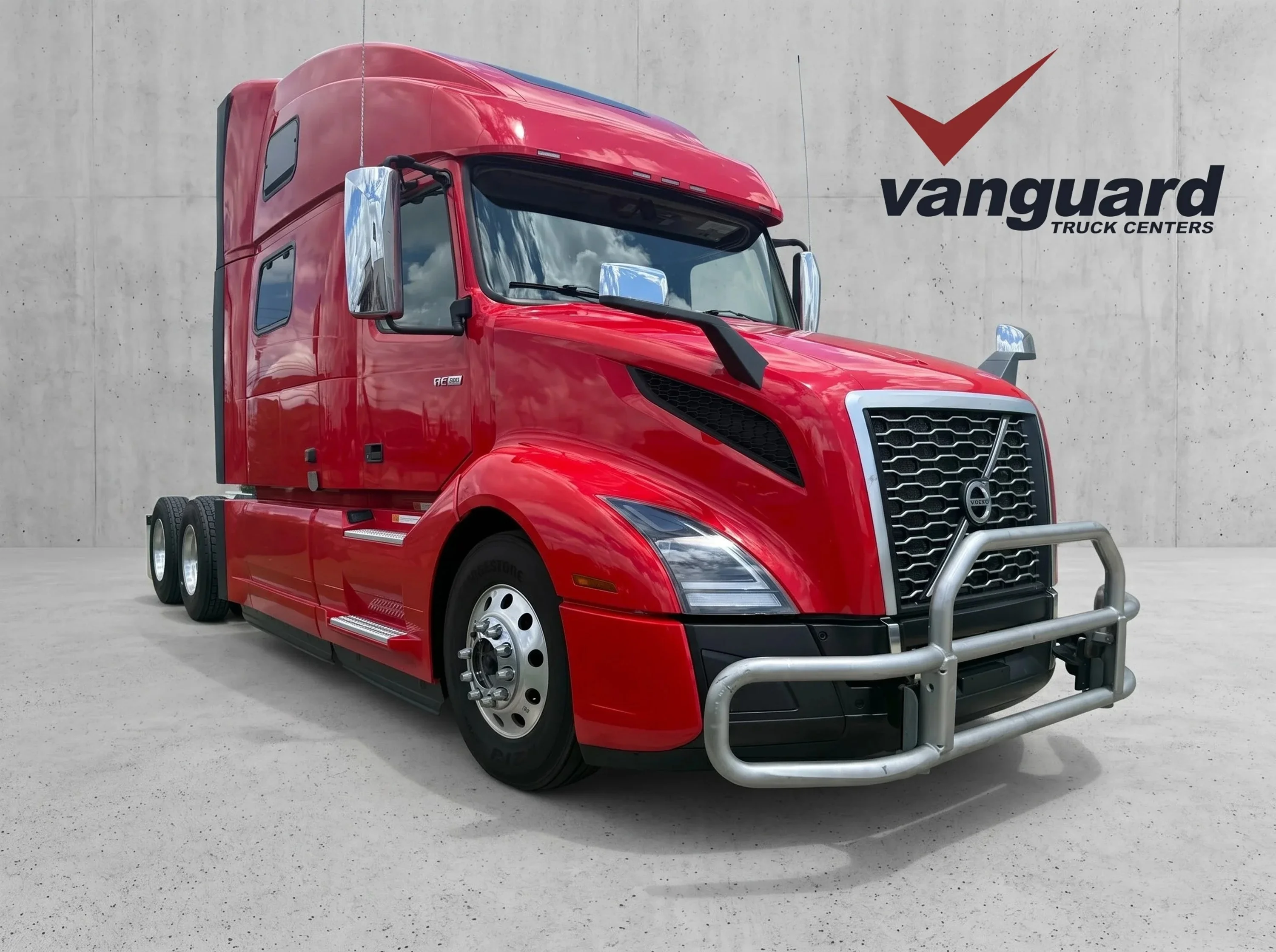 2024 Volvo VNL 860 in Clarksville, TN